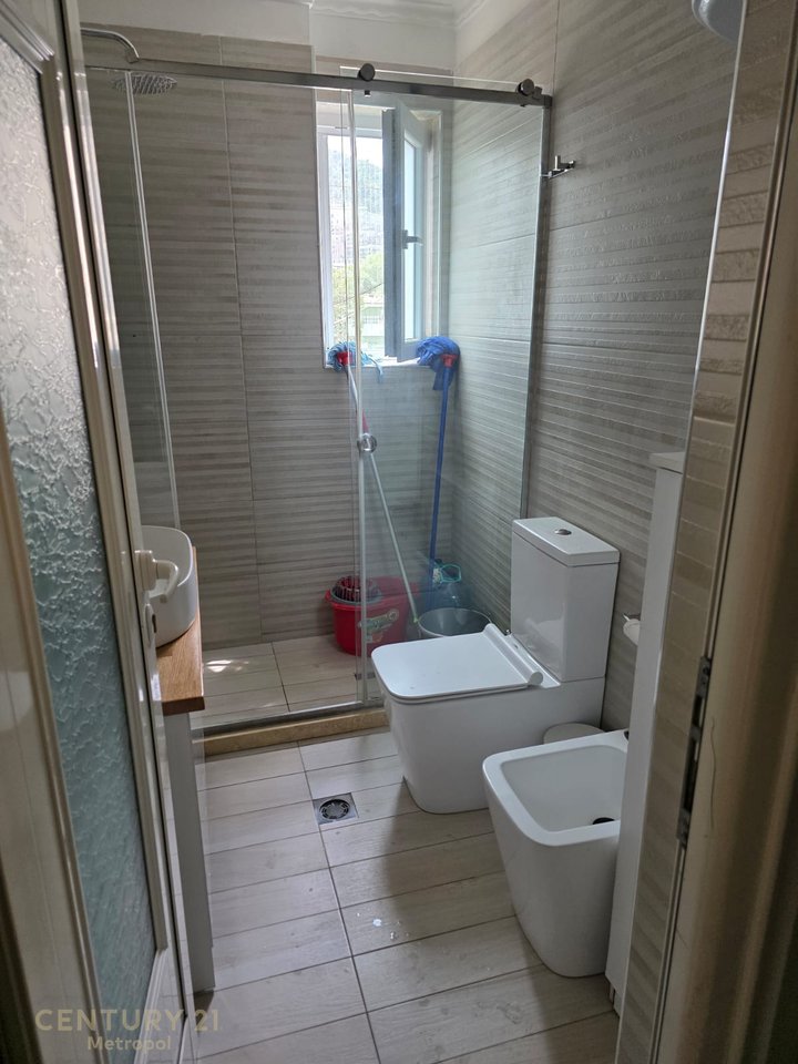 OFROJ PER QIRA APARTAMET 2+1+2 ME NJE POST PARKIMI, SELITE!