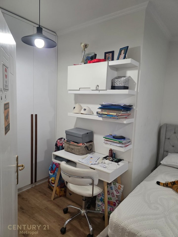OFROJ PER QIRA APARTAMET 2+1+2 ME NJE POST PARKIMI, SELITE!