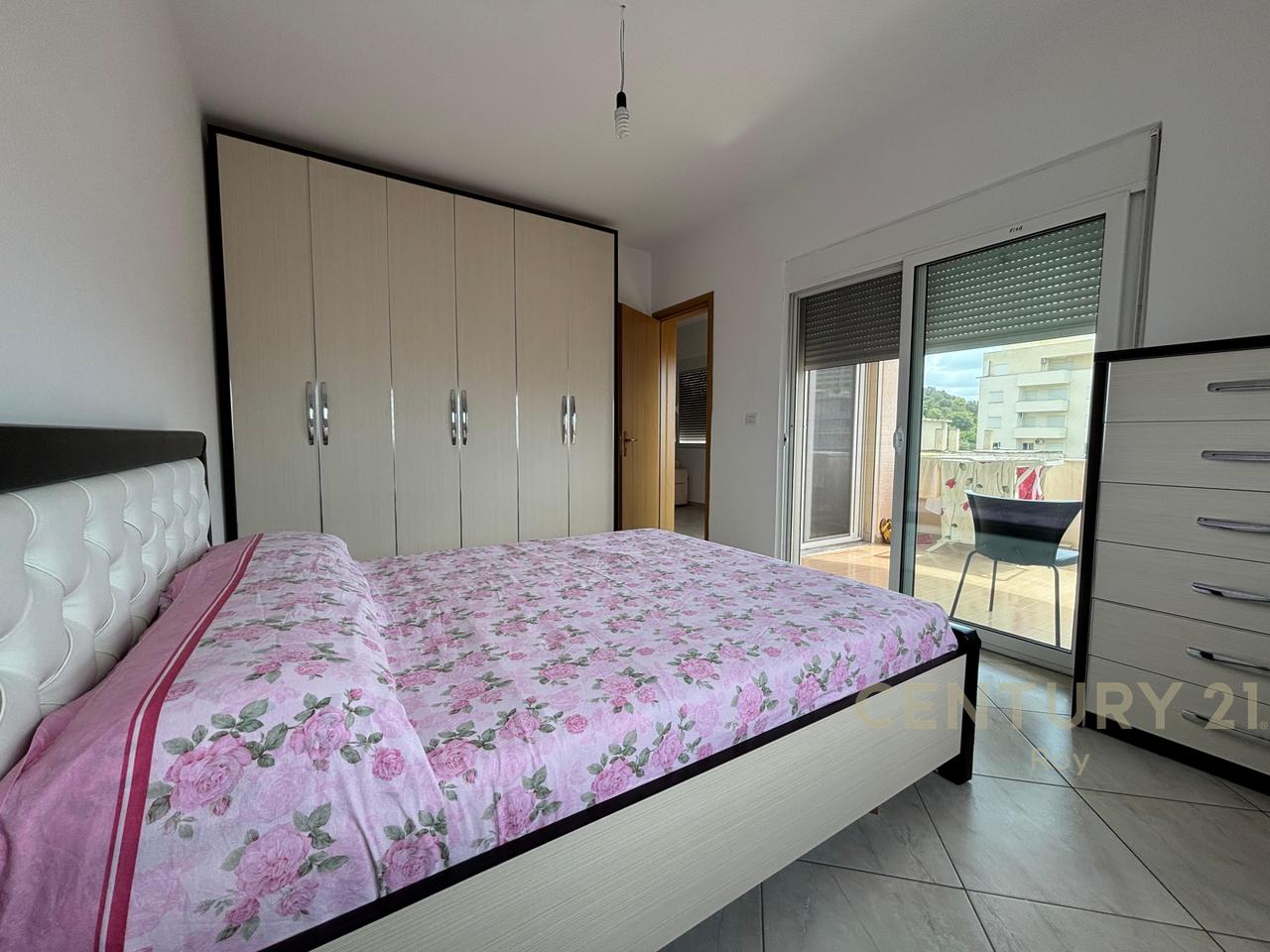 APARTAMENT PER QIRA ME PAMJE DETI NE SHKEMBIN E KAVAJES!