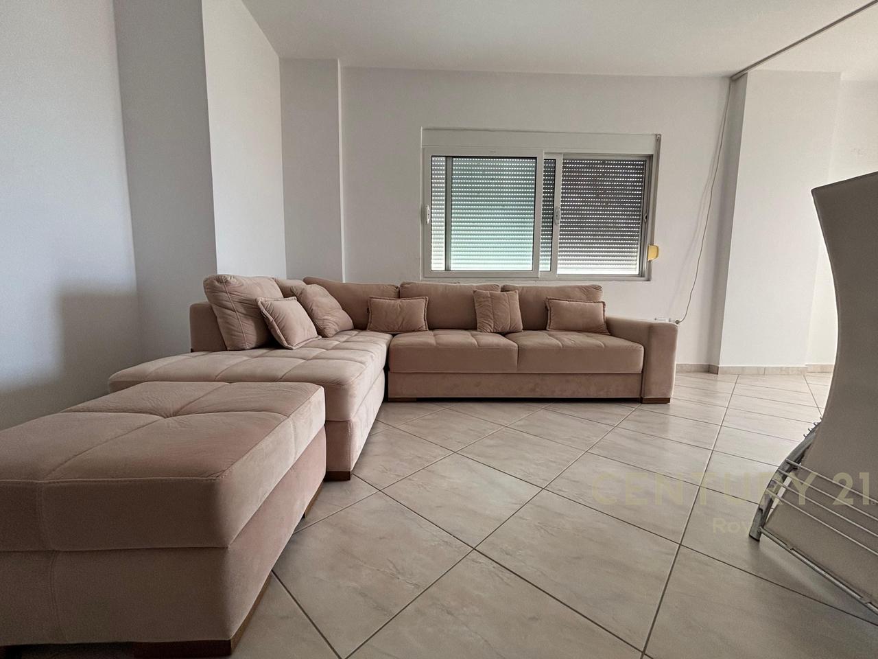 APARTAMENT PER QIRA ME PAMJE DETI NE SHKEMBIN E KAVAJES!