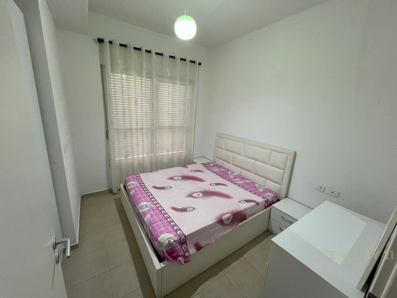 Apartament 2+1 me qera tek Kompleksi Mangalem