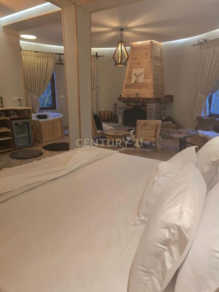 Super hotel ne shitje ne Voskopojë. Mundësi shumë e mirë investimi!