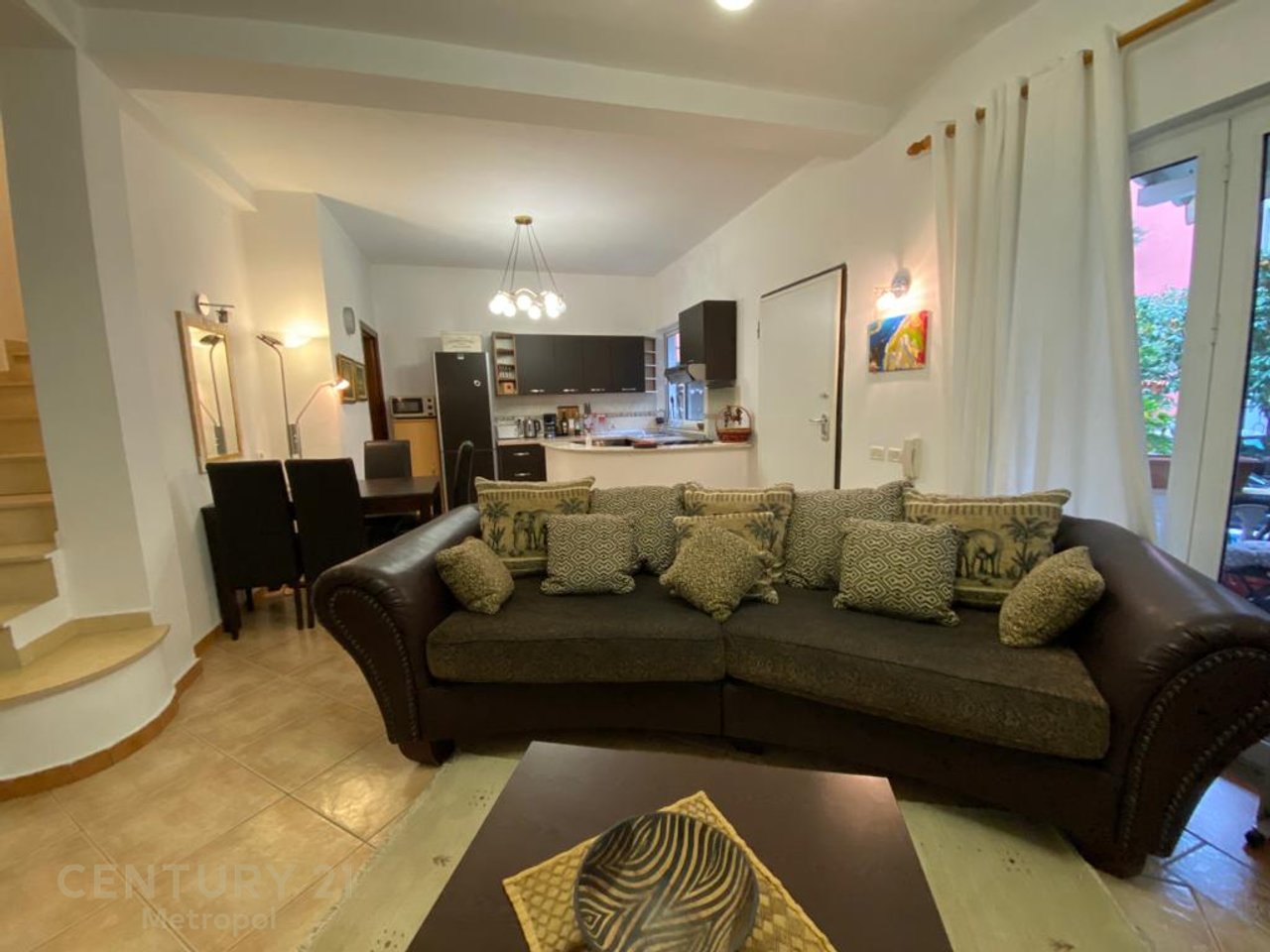 DUPLEX FOR RENT 3+1+2 NEAR 21 DECEMBER!