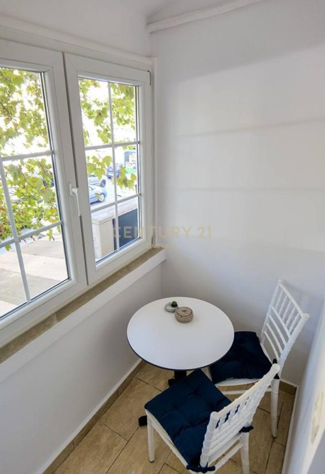 21 DHJETORI, APARTAMENT 1+1 PER QIRA