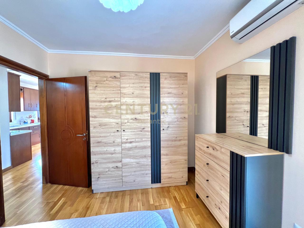 APARTAMENT 2 + 1 DHE VERANDE PER QERA 205M2 NE PLAZH ILIRIA DURRES !