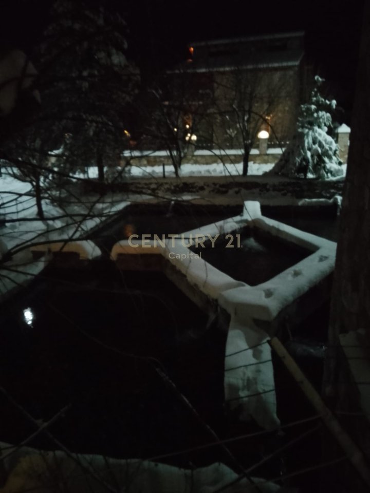 Super hotel ne shitje ne Voskopojë. Mundësi shumë e mirë investimi!