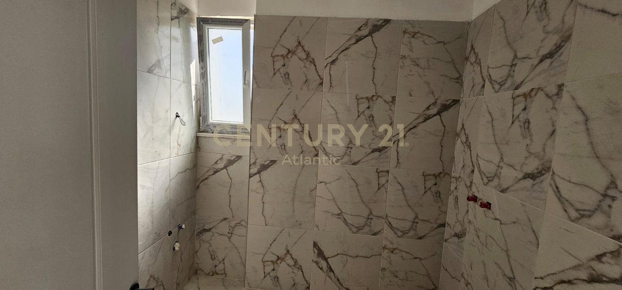 Apartament 1+1 Në Shitje në Golem, Durrës ( Prane Hotel Flower ) - 80,000€ | 59 m²