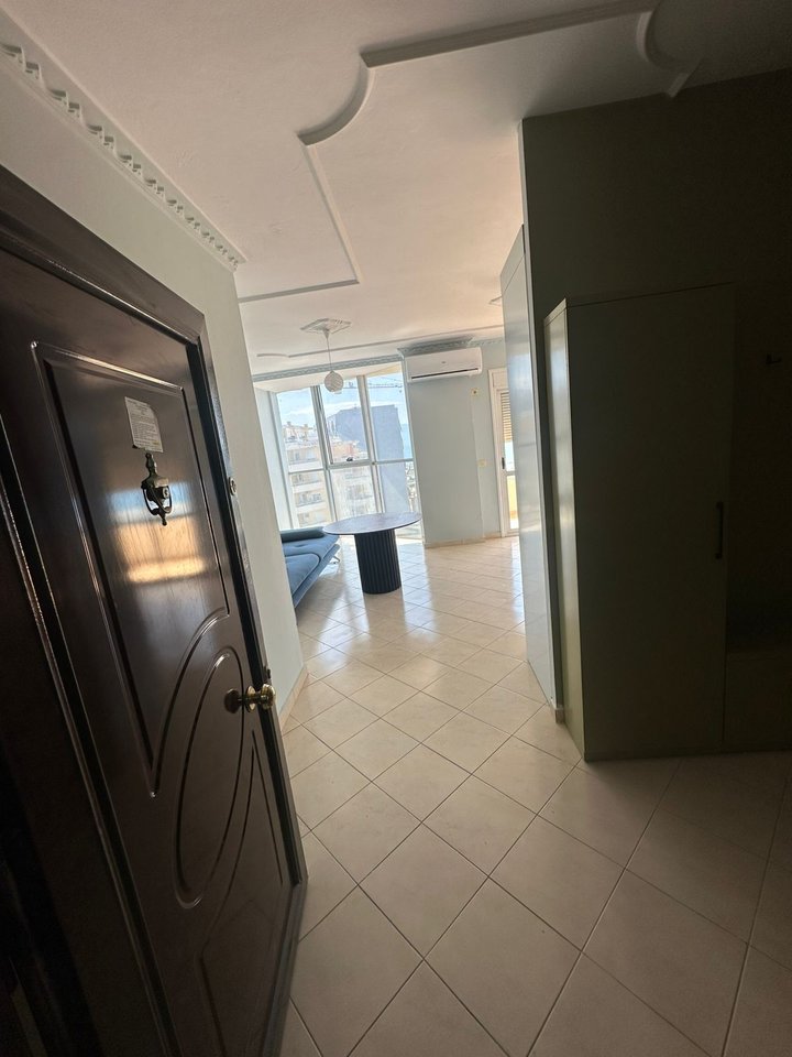 APARTAMENT 1+1 PER QERA,PRANE PORTIT!