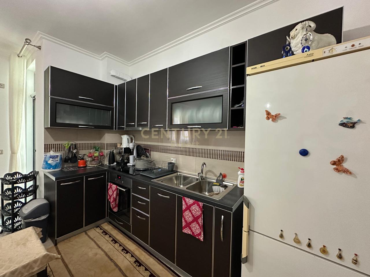 Apartament 2+1 Me Qira në Vlorë