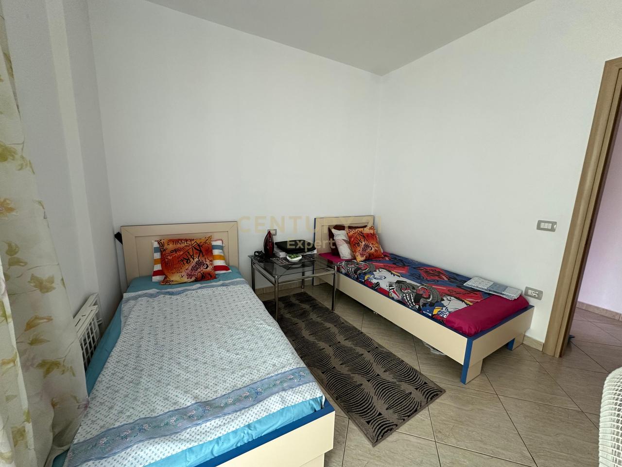 Apartament 2+1 Me Qira në Vlorë