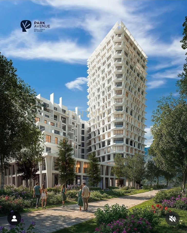 Shitet Apartament 1+1 Bulevardi Ri (Park Avenue) !