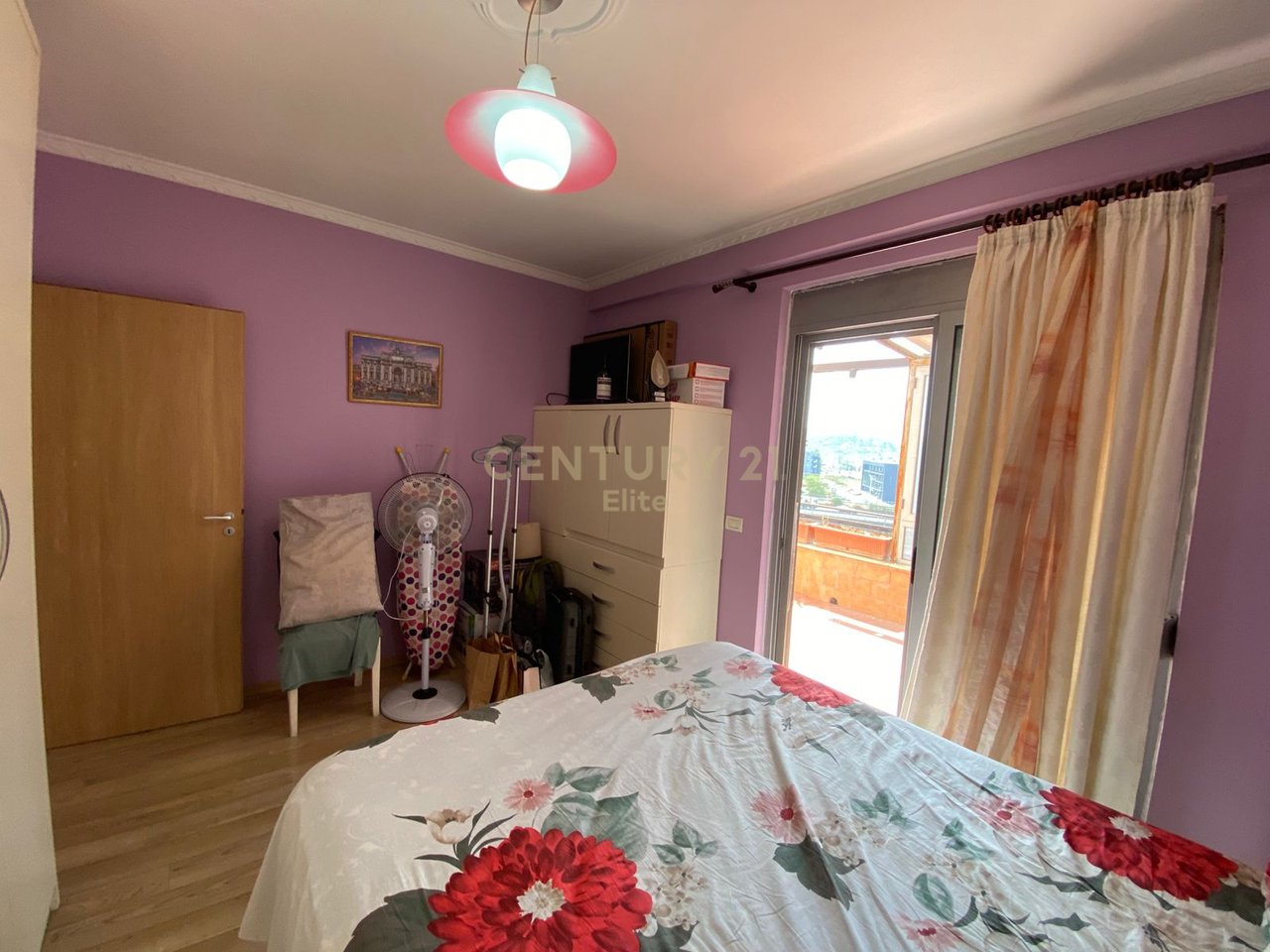 Shitet, Apartament 1+1+Verande, Prane spitalit HYGEA