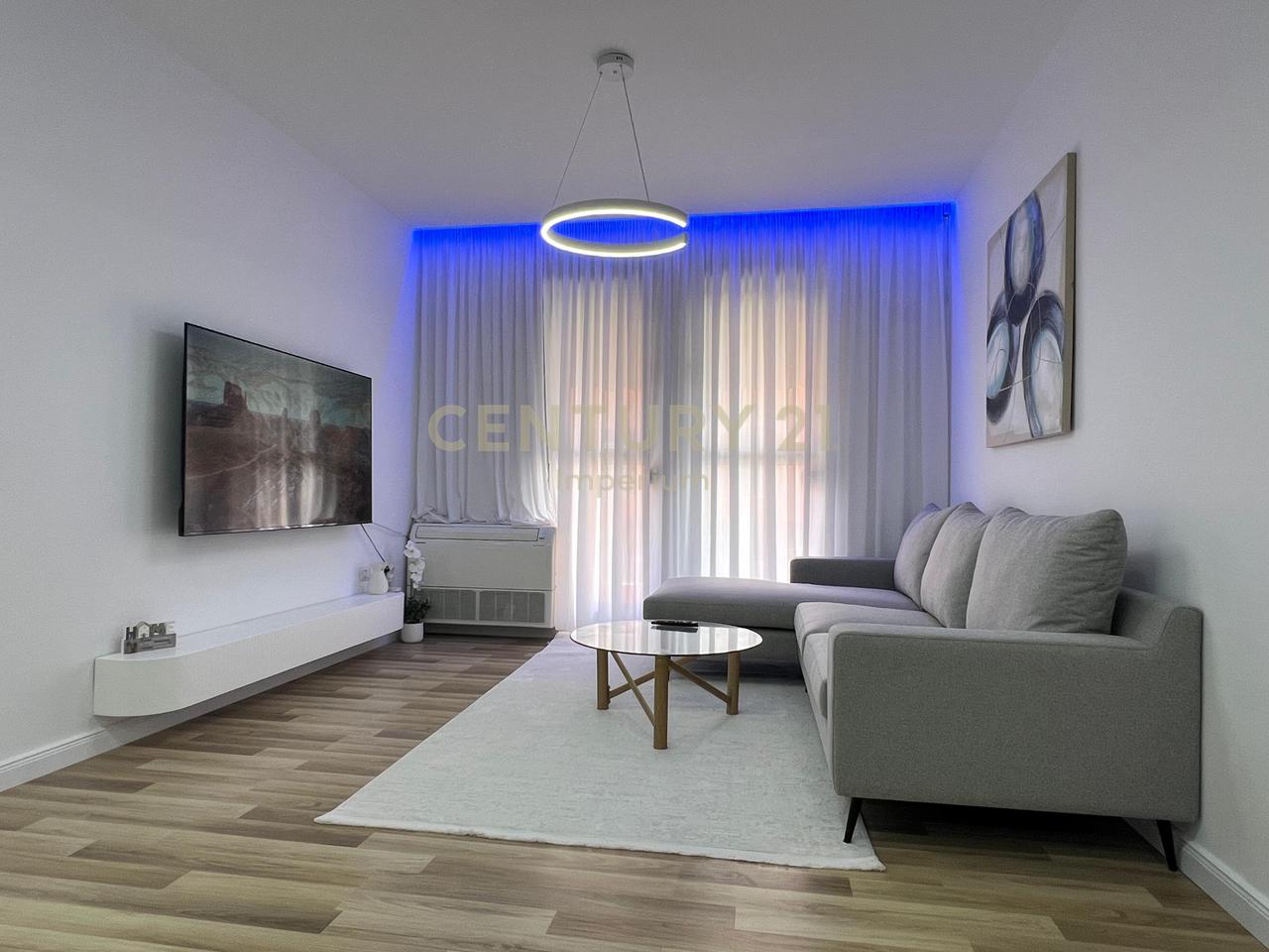 Shitet apartament 2+1 ne Astir