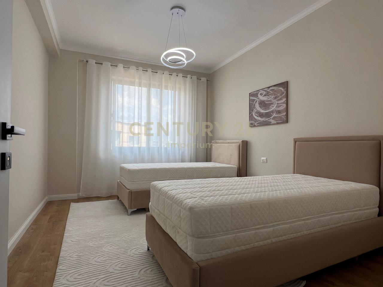 Shitet apartament 2+1 ne Astir- Kompleksi Romario