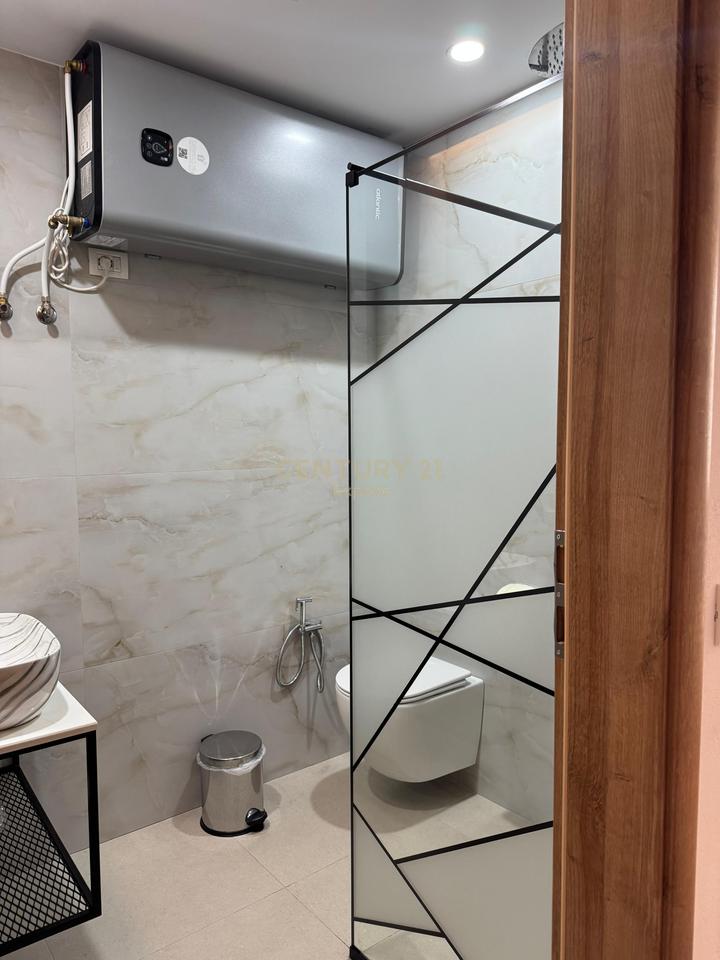 HOTEL FOR RENT ON ELBASAN STREET!