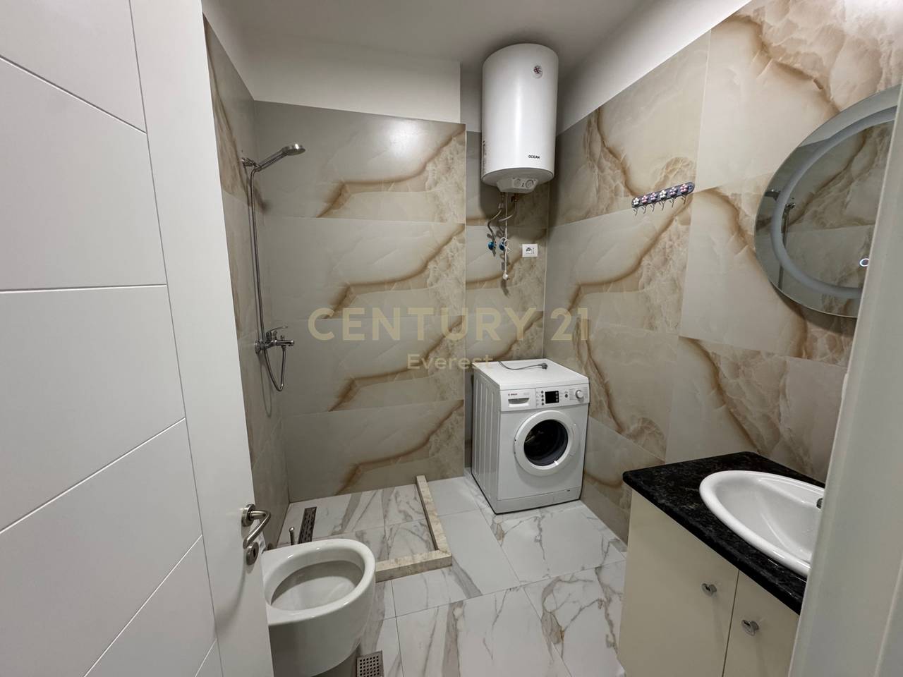 KOPSHTI ZOOLOGJIK, APARTAMENT 1+1 PER QIRA