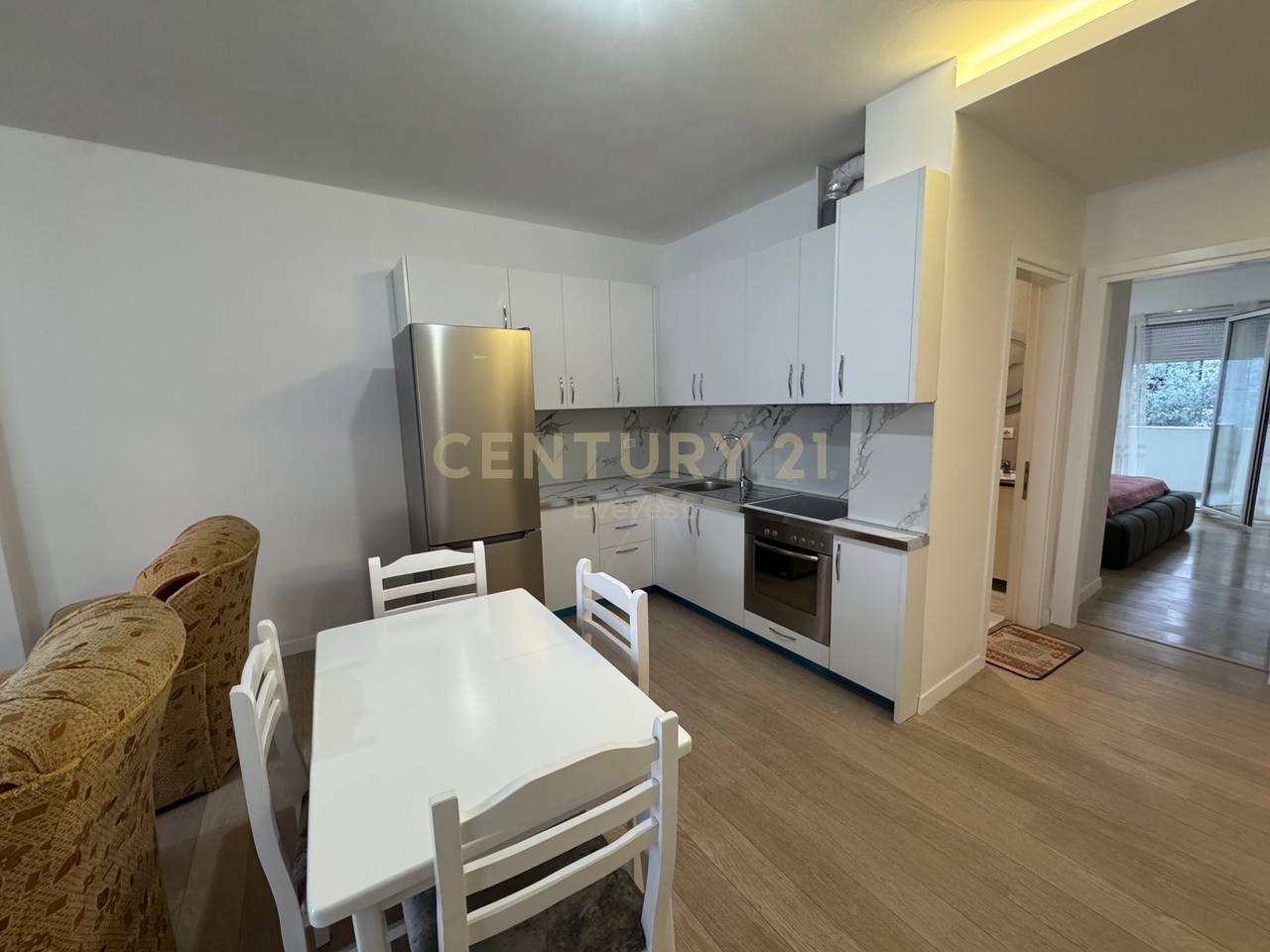 KOPSHTI ZOOLOGJIK, APARTAMENT 1+1 PER QIRA