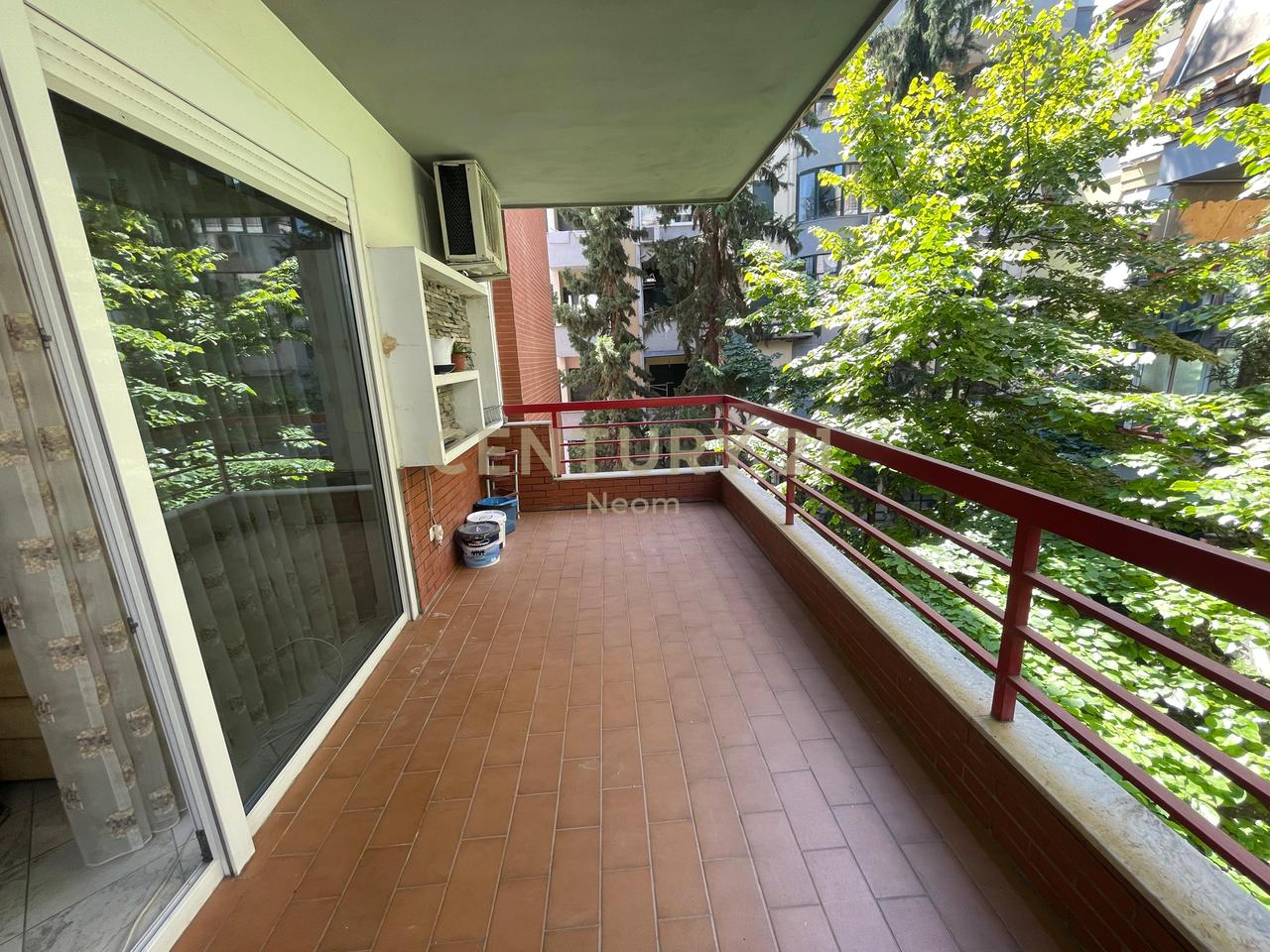 JEPET ME QIRA APARTAMENT 2+1+2 LIQENI I THATE!