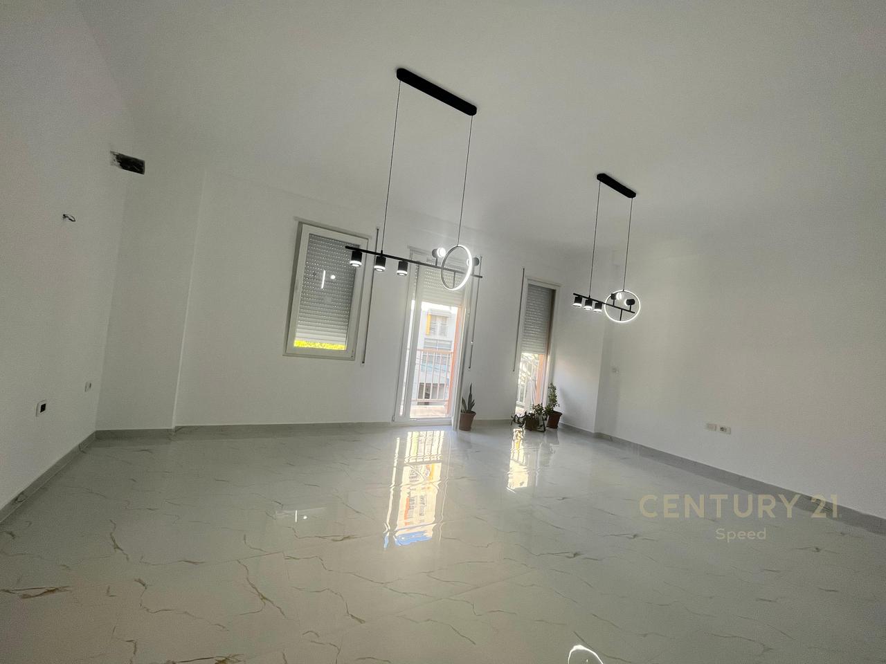 Appartamento 2+1 in affitto in Via 5 Maji!!