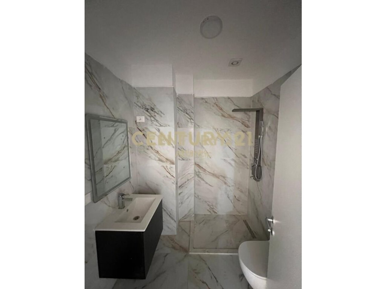 2+1 APARTMENT FOR SALE IN ILIRIA BEACH, DURRES!