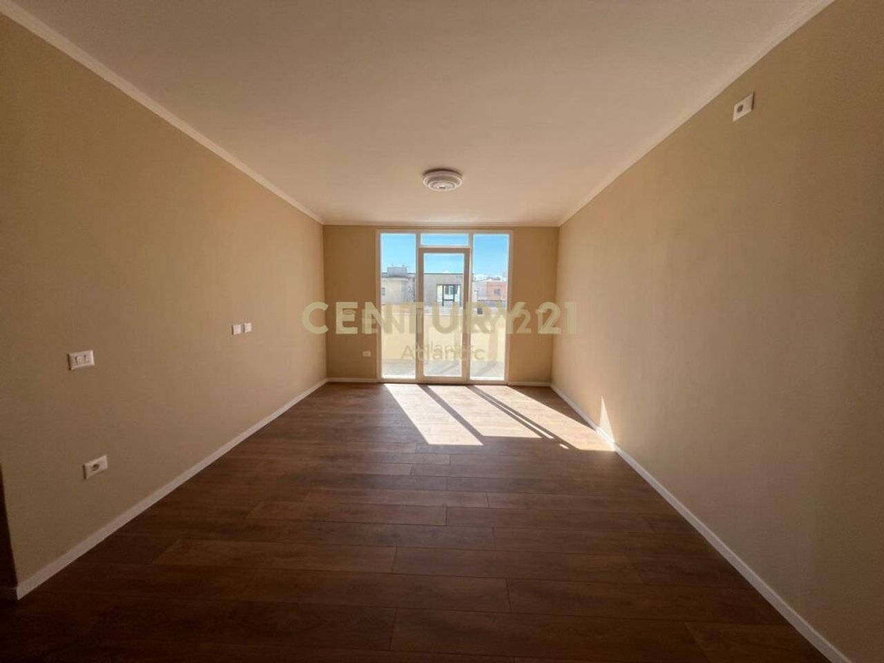 2+1 Apartment for Sale in Iliria Beach, Durrës - €125,000 | 85.10 m²