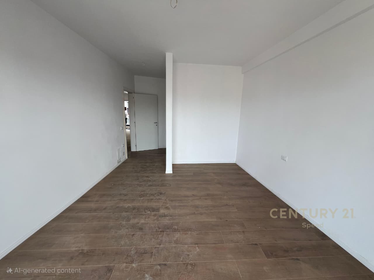 2+1+2 Apartment for sale on Bulevardi i Ri, near the former Train Station!