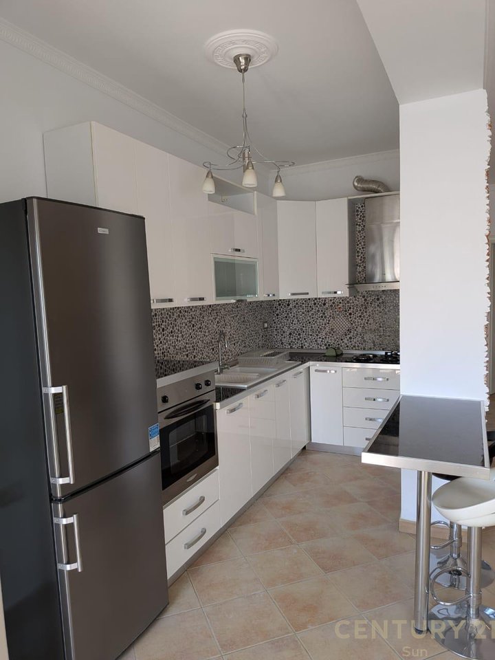 3+1 APARTMENT FOR SALE NEAR DURRES STADIUM!