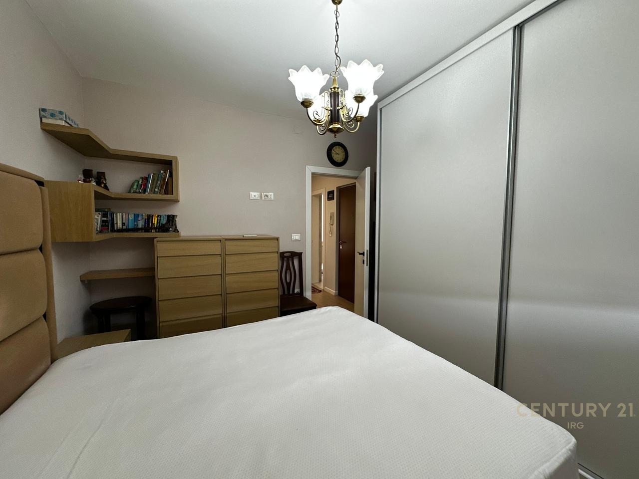 Apartamente 2+1 i investuar me qera tek Rruga e Durresit!