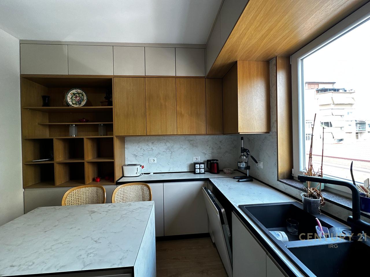Apartamente 2+1 i investuar me qera tek Rruga e Durresit!