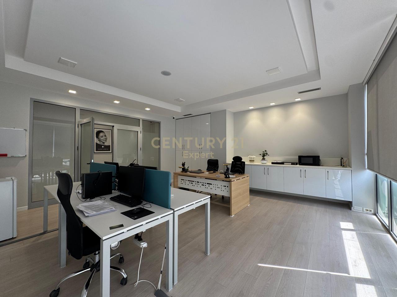 DENTAL CLINIC BUSINESS FOR SALE WITH 280m2!!