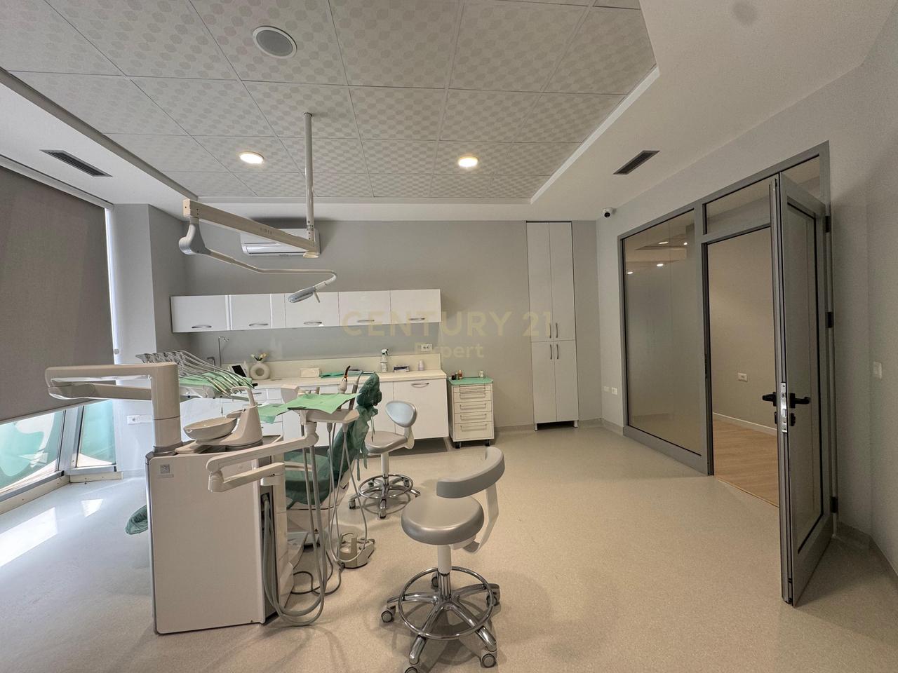 DENTAL CLINIC BUSINESS FOR SALE WITH 280m2!!