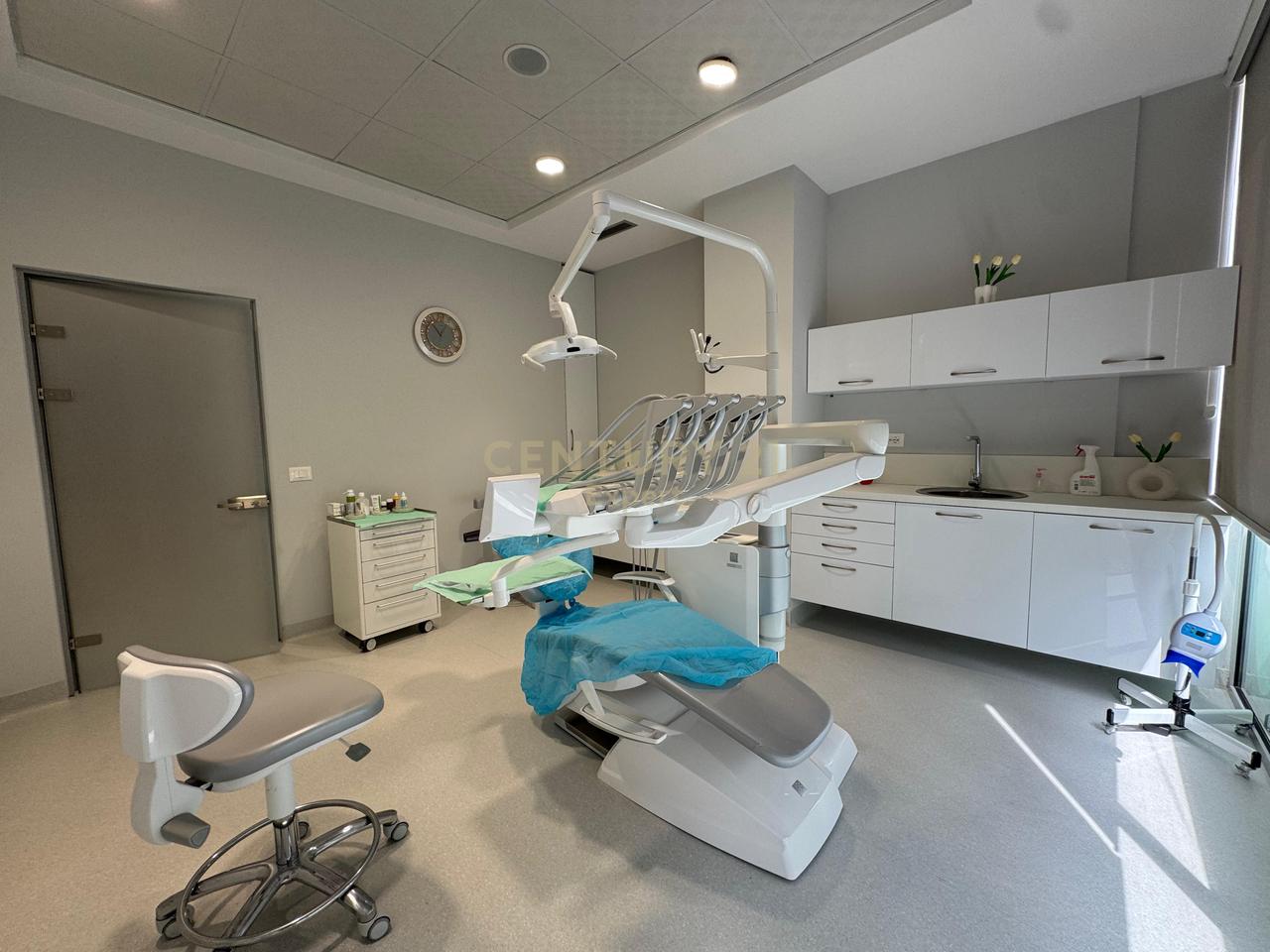 DENTAL CLINIC BUSINESS FOR SALE WITH 280m2!!