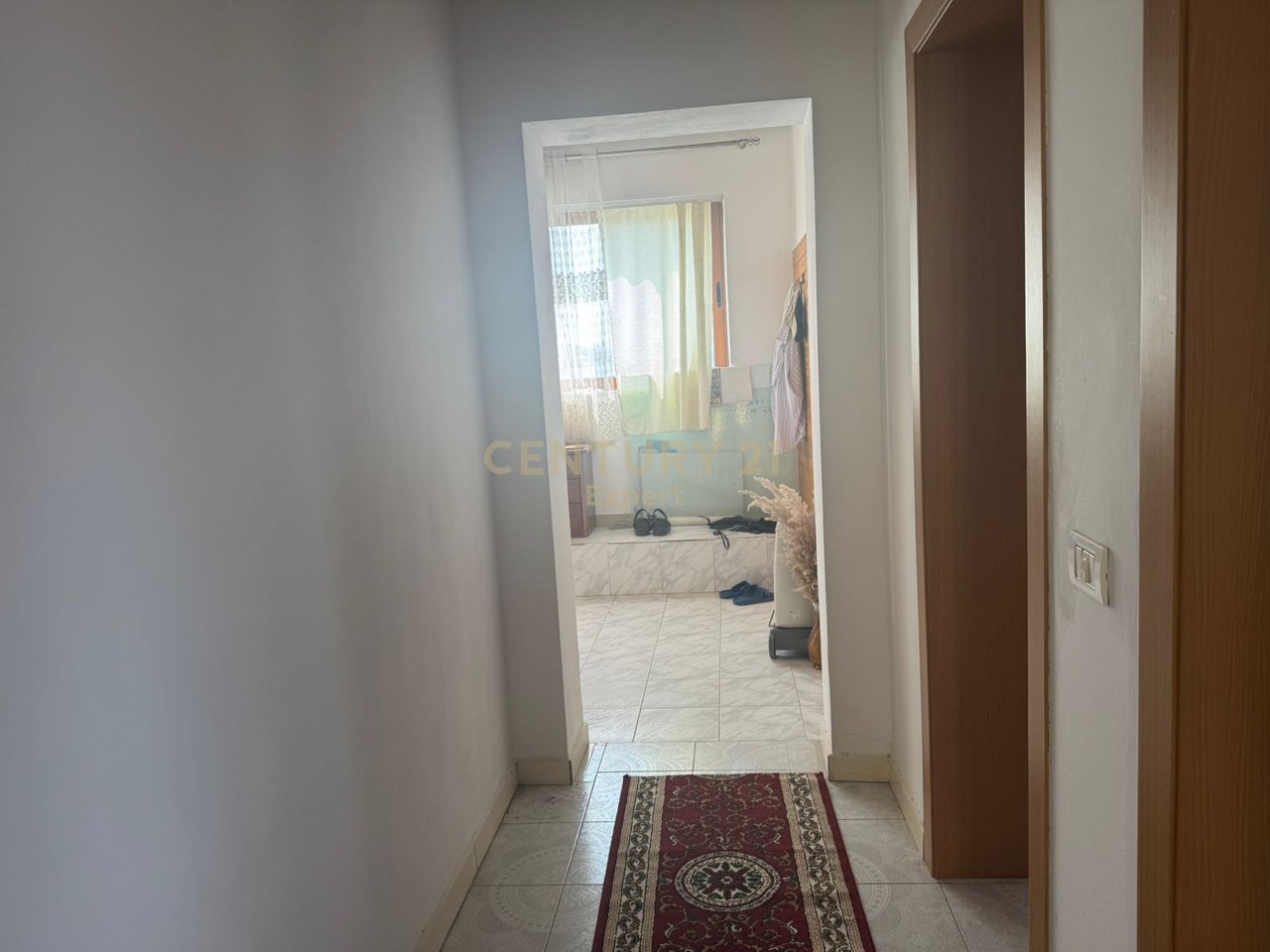 Apartament 1+1 me Qira në Rrugën Pjeter Budi