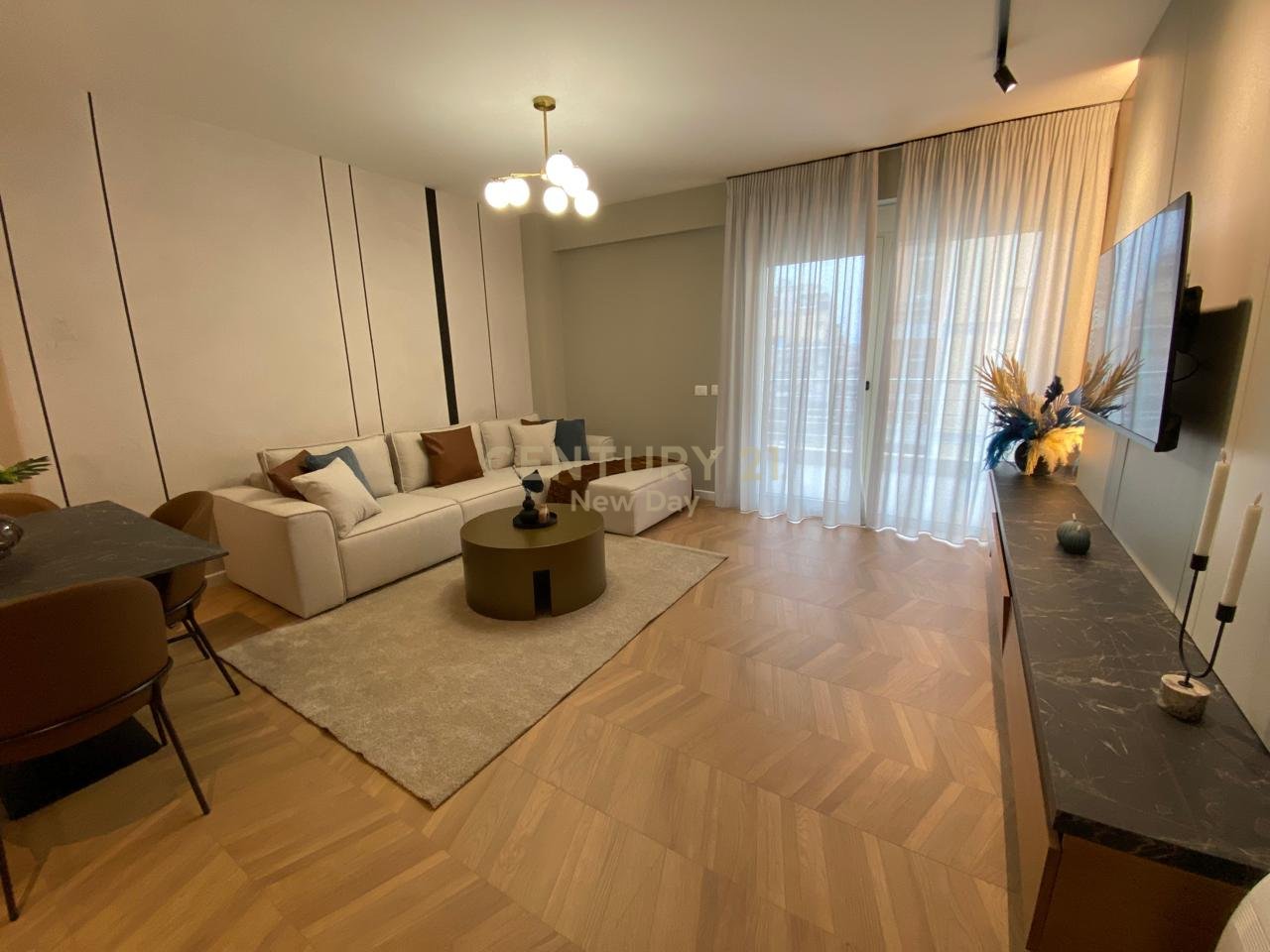 APPARTAMENTO MODERNO IN VENDITA NELL'AREA DELLA SPIAGGIA!