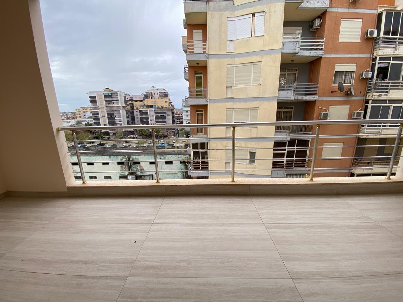 APPARTAMENTO MODERNO IN VENDITA NELL'AREA DELLA SPIAGGIA!