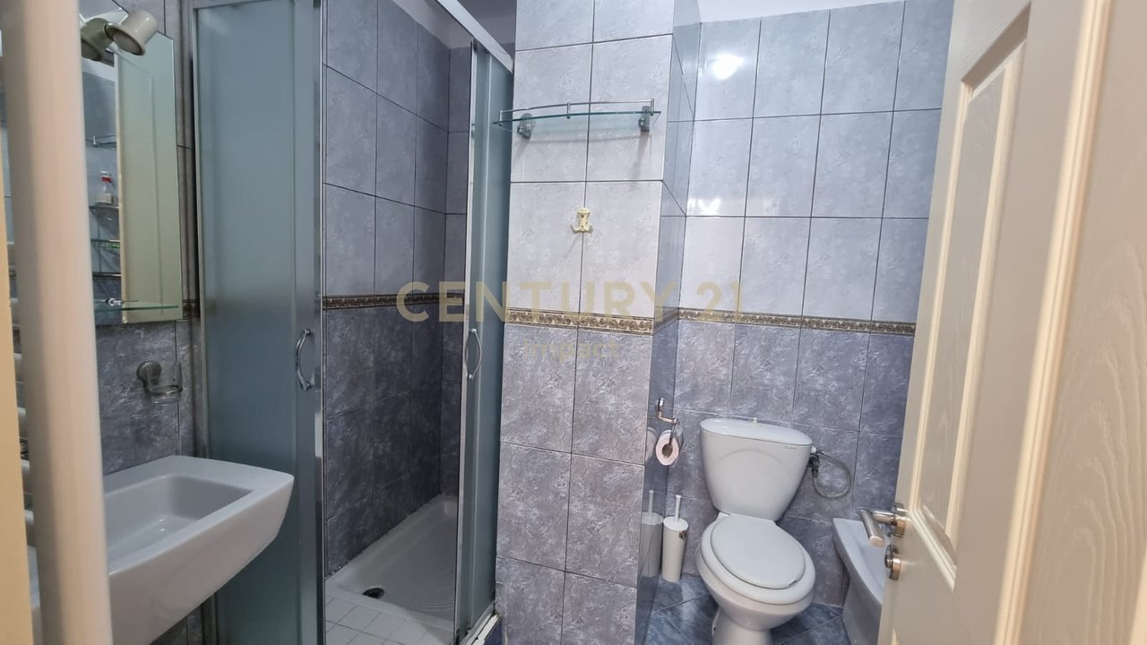 Apartament 2+1 Me Qira në Rrugën Mihal Grameno, Tiranë - 700€!