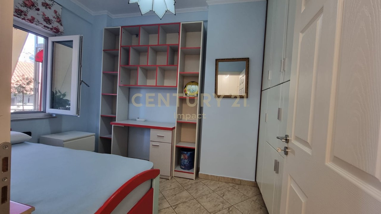 Apartament 2+1 Me Qira në Rrugën Mihal Grameno, Tiranë - 700€!