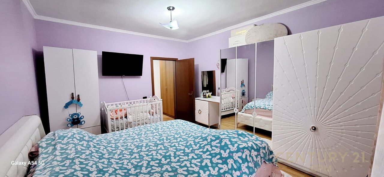 SHESIM APARTAMENT 2+1ME KUZHINE TE VECUAR TEK KOMUNA E PARISIT!