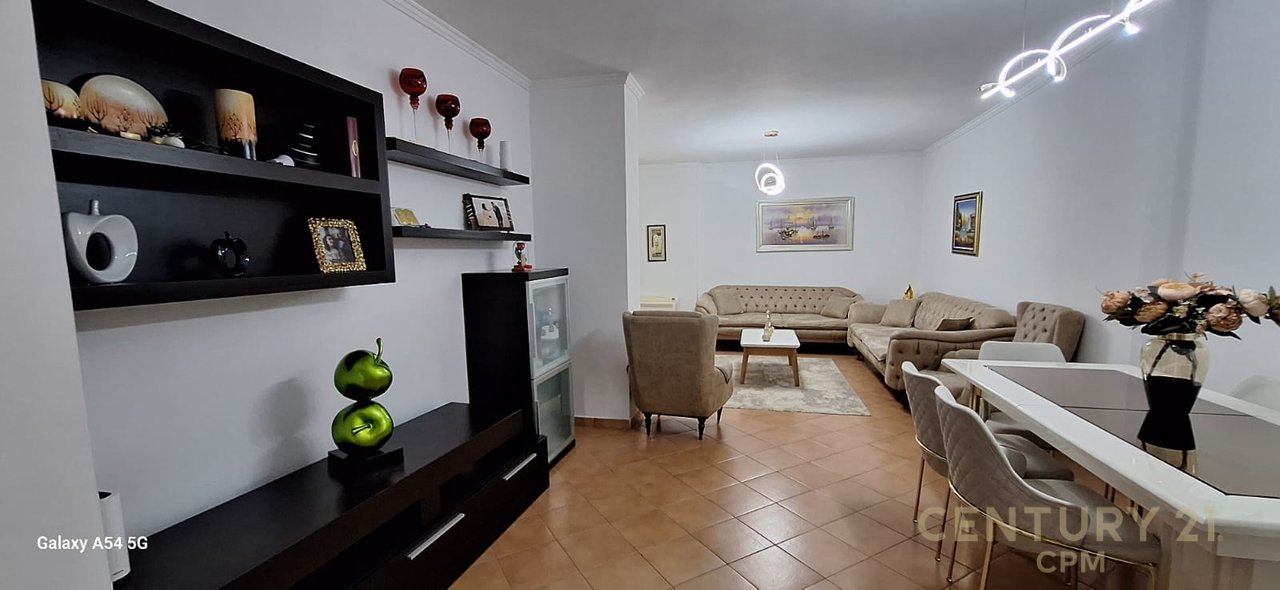 SHESIM APARTAMENT 2+1ME KUZHINE TE VECUAR TEK KOMUNA E PARISIT!