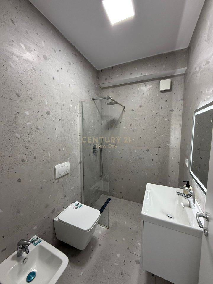 APARTMENT 1+1 + STORAGE + GARAGE FOR SALE NEAR KAVAJË ROCK!