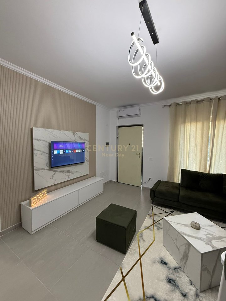 APARTMENT 1+1 + STORAGE + GARAGE FOR SALE NEAR KAVAJË ROCK!