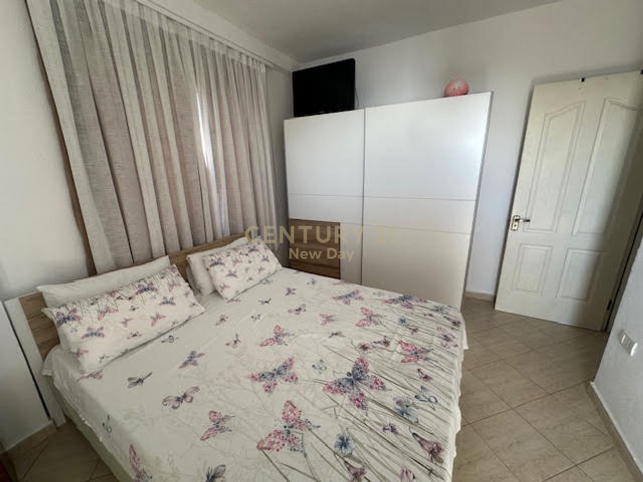 1+1 for sale with sea view