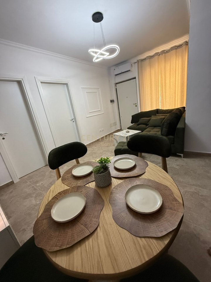 Apartment 1+1 with storage and parking for sale at Shkembi Kavajes!