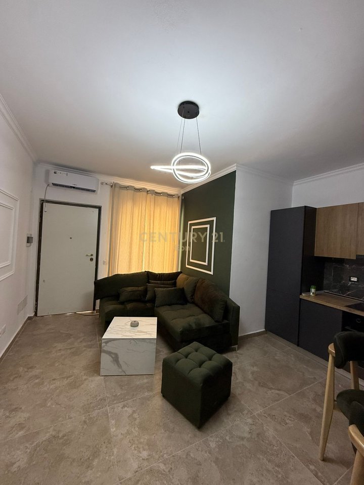 Apartment 1+1 with storage and parking for sale at Shkembi Kavajes!