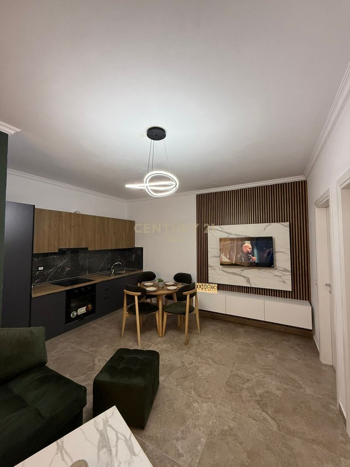Apartment 1+1 with storage and parking for sale at Shkembi Kavajes!