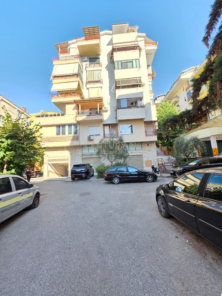 Penthouse for sale at Kodra e Diellit