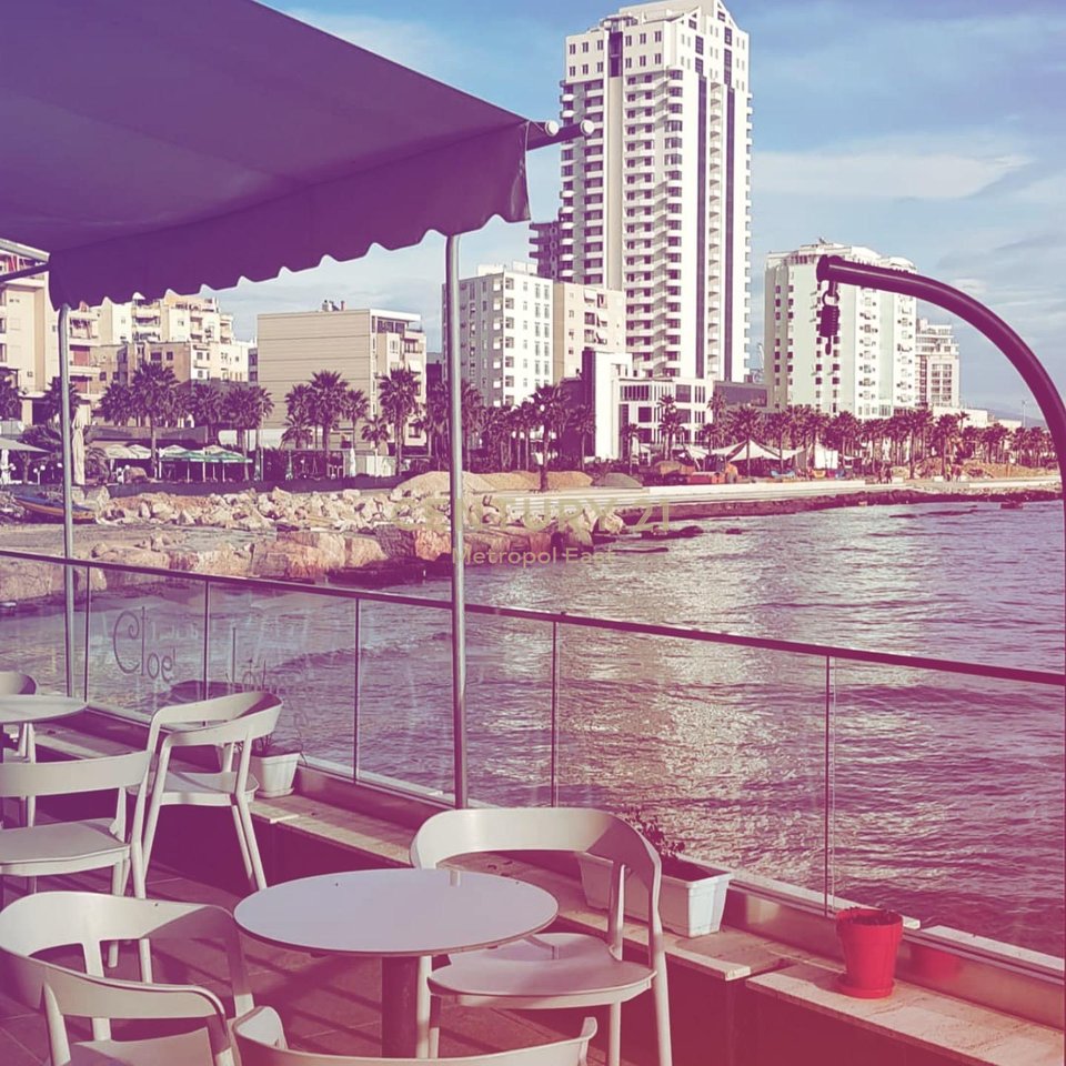 Bar-Lounge/Restorant për Shitje – Vija e Parë me Detin, Vollga, Durrës