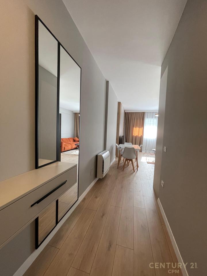 APARTMENT 1+1 WITH PARKING SPACE FOR RENT NEAR THE NEW MARKET