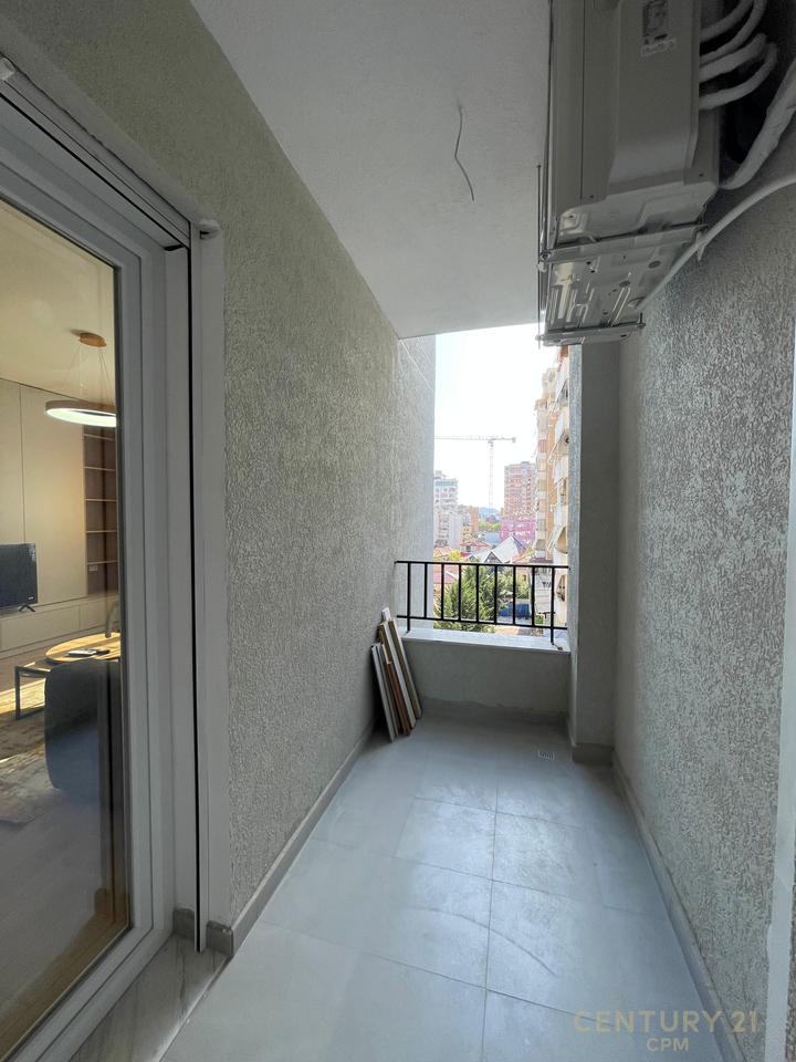 APARTMENT 1+1 WITH PARKING SPACE FOR RENT NEAR THE NEW MARKET