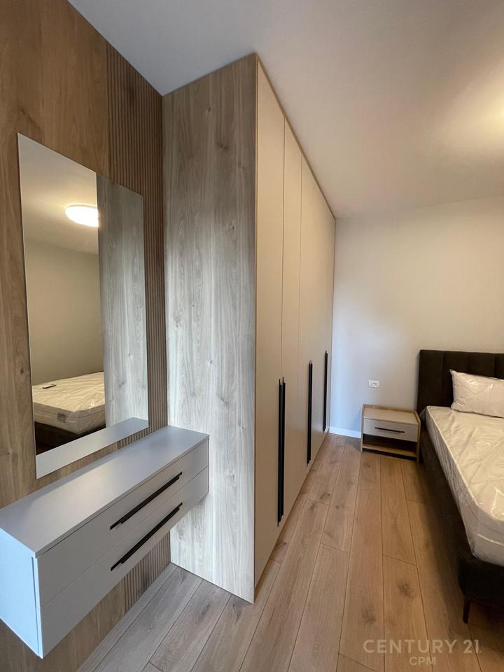 APARTMENT 1+1 WITH PARKING SPACE FOR RENT NEAR THE NEW MARKET
